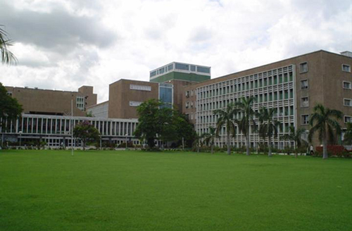 ഡല്‍ഹി എയിംസില്‍ മെഡിക്കല്‍ വിദ്യാര്‍ഥിനി തൂങ്ങിമരിച്ച നിലയില്‍